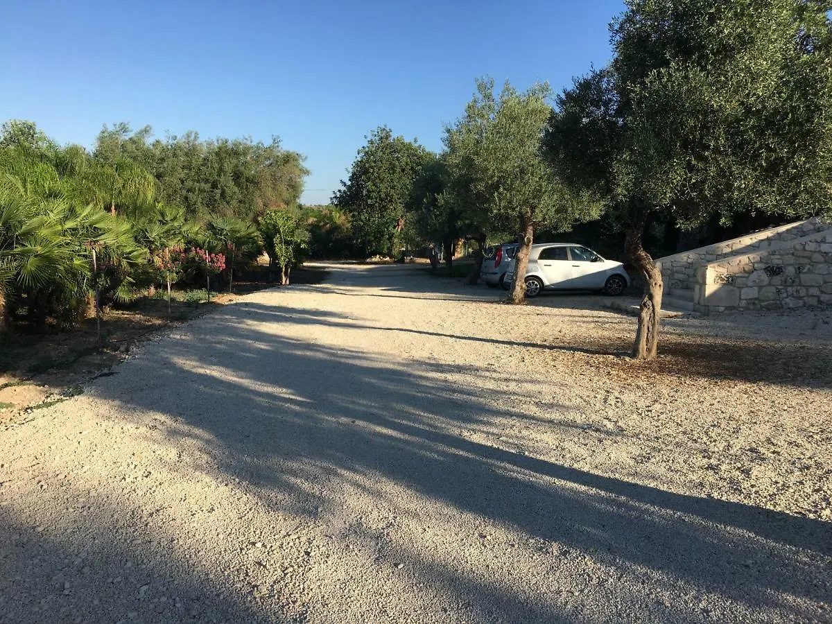 Lodge Villa Casa dei Granati Rosolini Italia